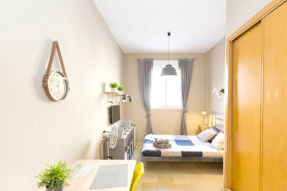 Studio in Málaga, With Wifi