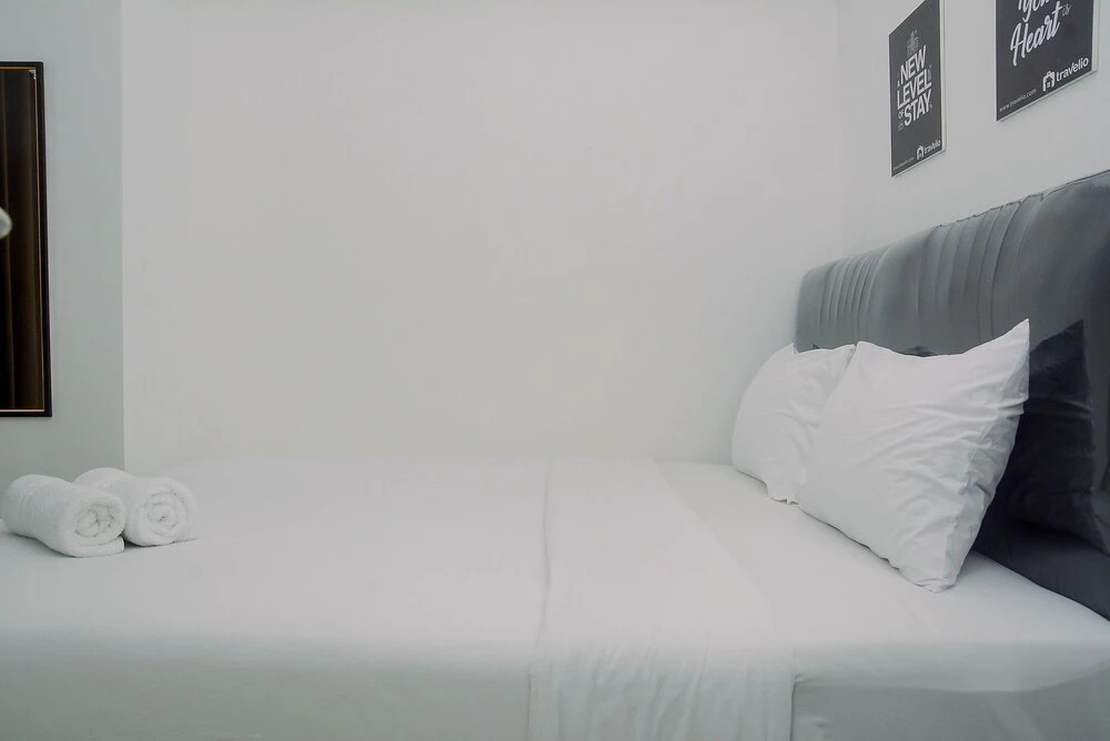 1BR Fully Furnished Bassura City Apartment