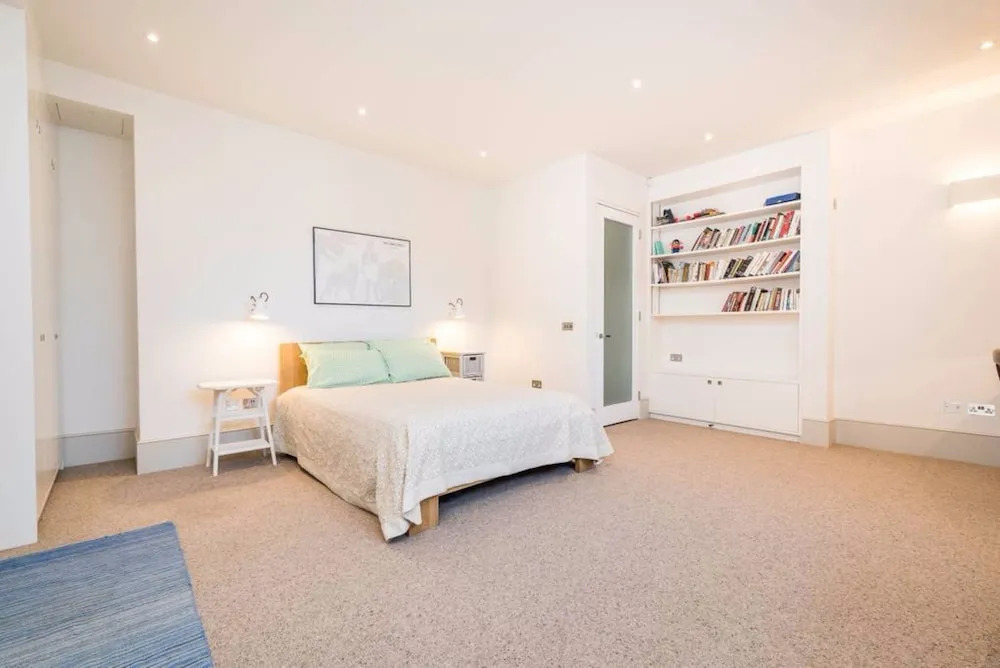 1 Bedroom Flat in Islington Accommodates 4