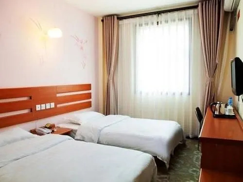 Babylon Chain Apartment
