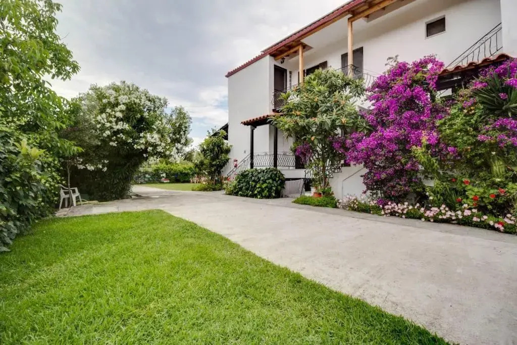 Silver Moon Residence