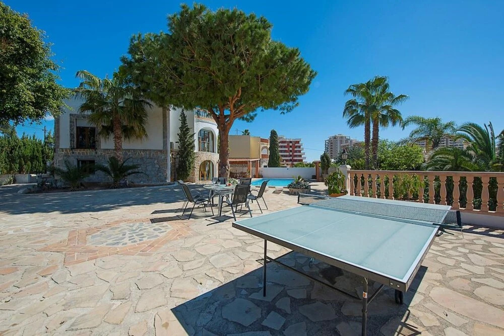 Villa - 4 Bedrooms with Pool and WiFi - 106398