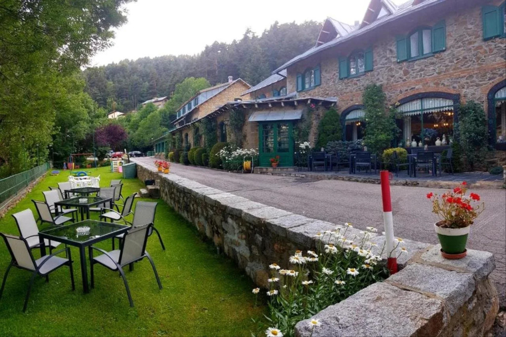 Hotel Adsera
