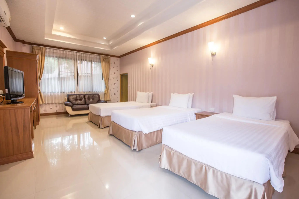 Juntra Resort and Hotel