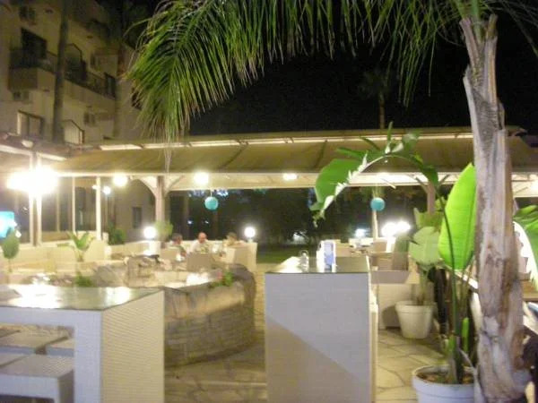 Lucky Hotel Apartments