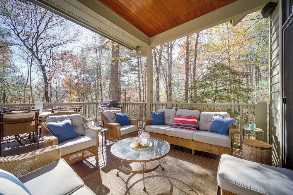 5 Mi to Sapphire Valley Skiing: Serene Family Home