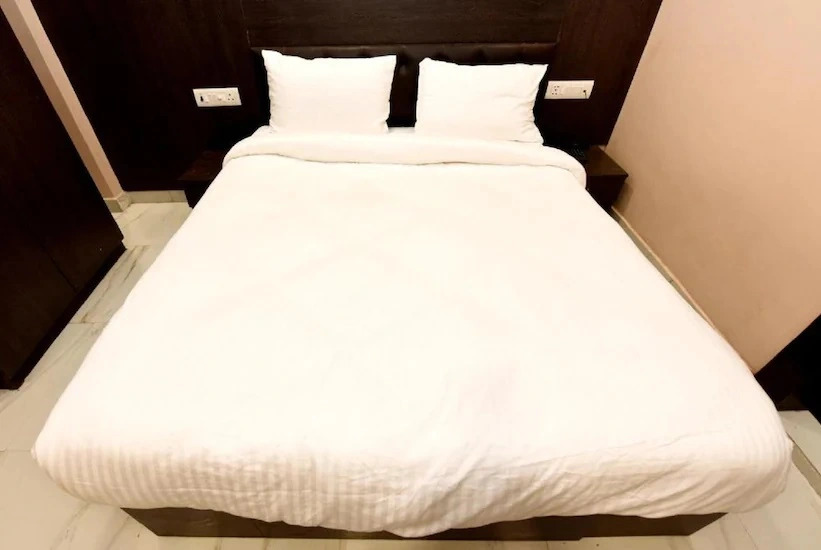 Hotel V K Inn