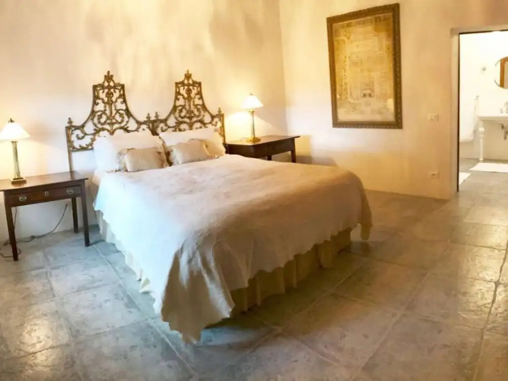 Villa Near Cortona With Pool & Countryside Views