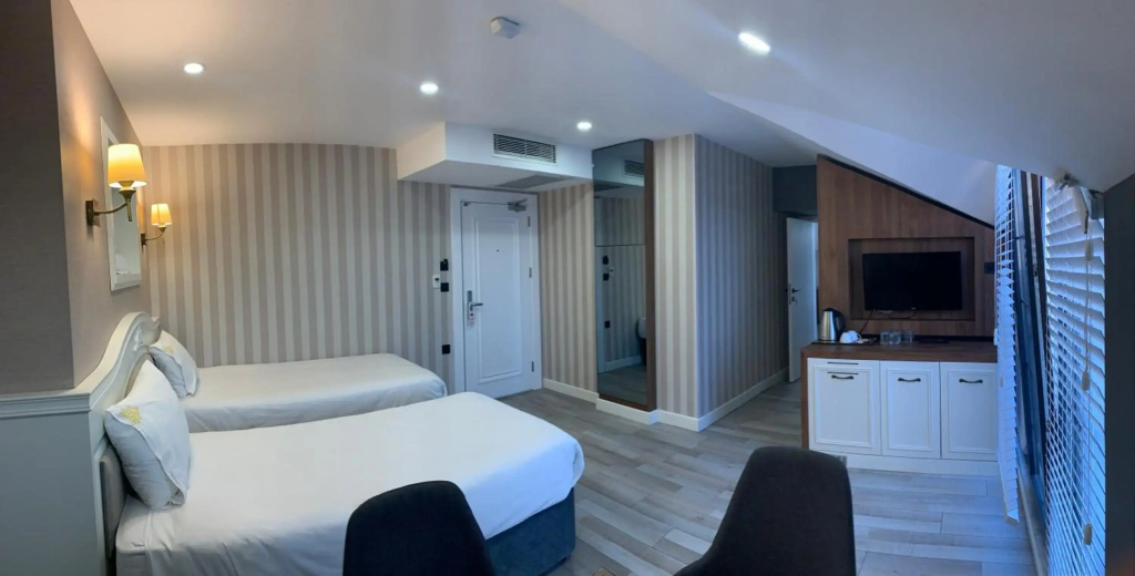 White Golden Suite Hotel