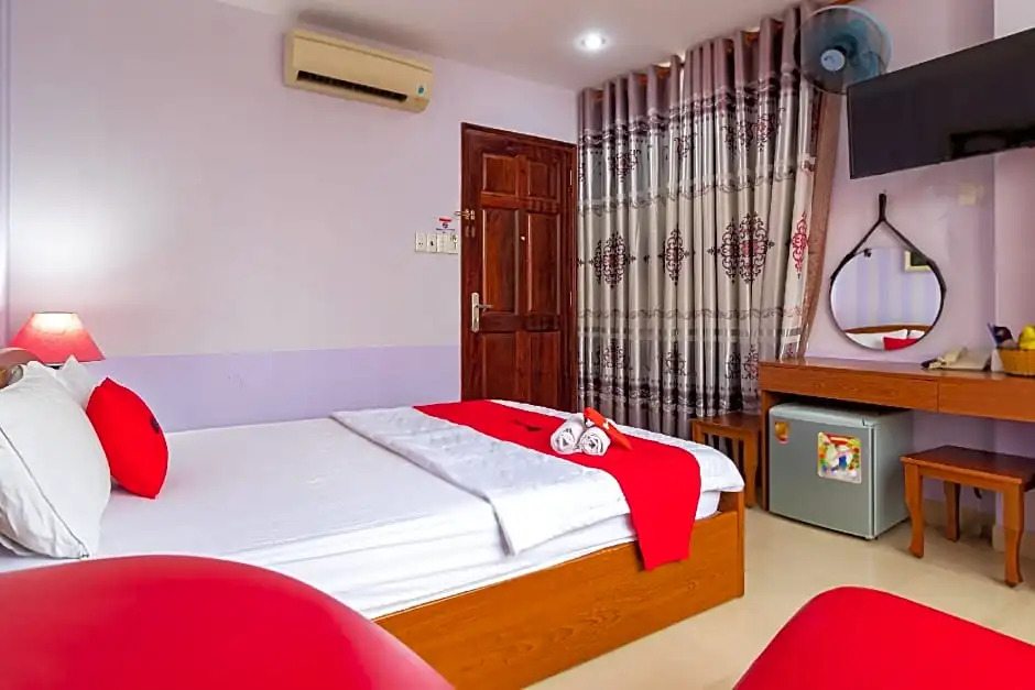 RedDoorz Nam Bac Hotel Phan Dang Luu Phu Nhuan