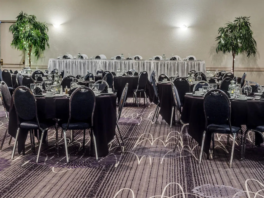 Heritage Inn Hotel & Convention Centre - High River