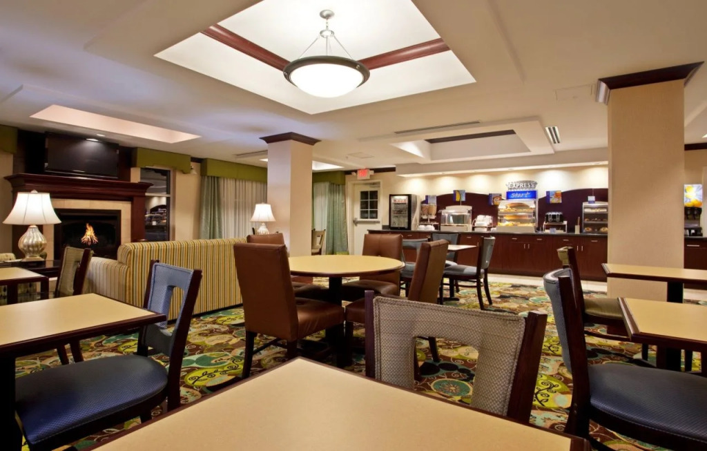 Holiday Inn Express & Suites Dayton South Franklin by IHG