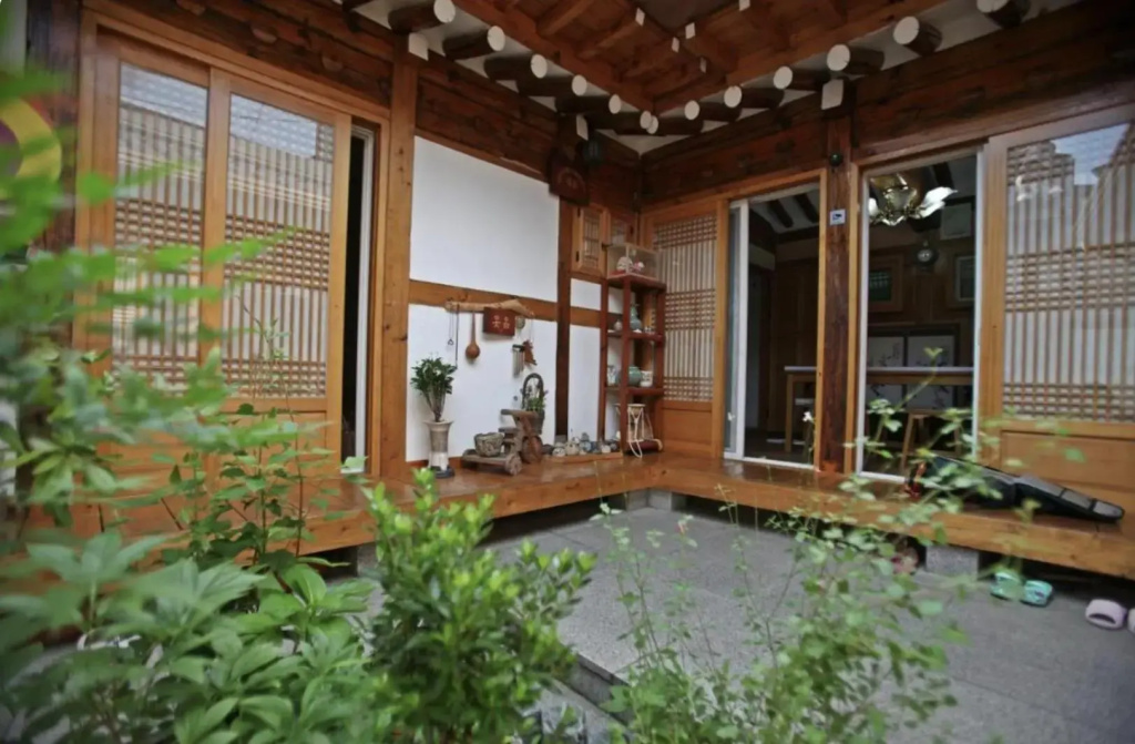 Nuhadang Hanok Guesthouse