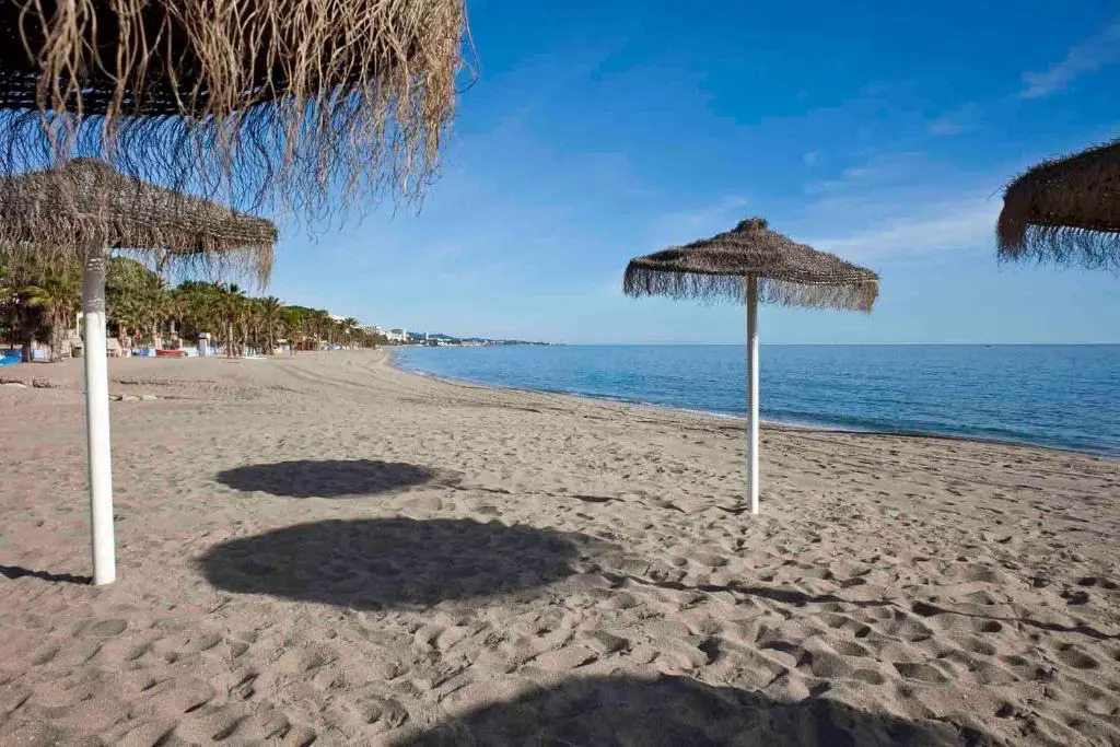 3016 Las Canas beach, first line beach Marbella golden mile