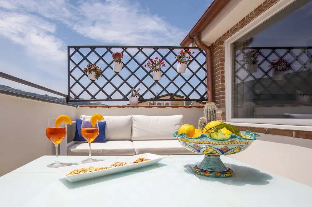 Boutique Suites 186