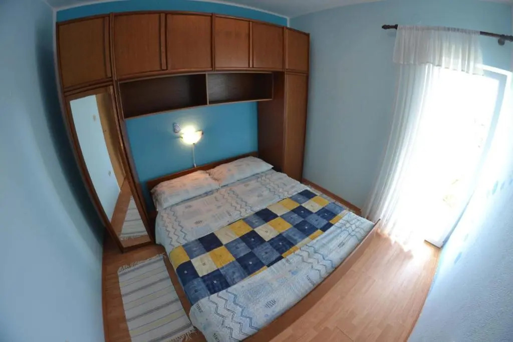 Apartmani Jenny i Tania
