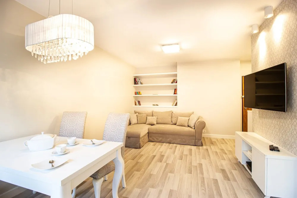 Ursynów Apartment with Garden