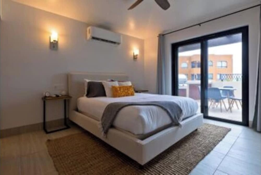 Marbella Lane - PrimeVilla n Modern Home