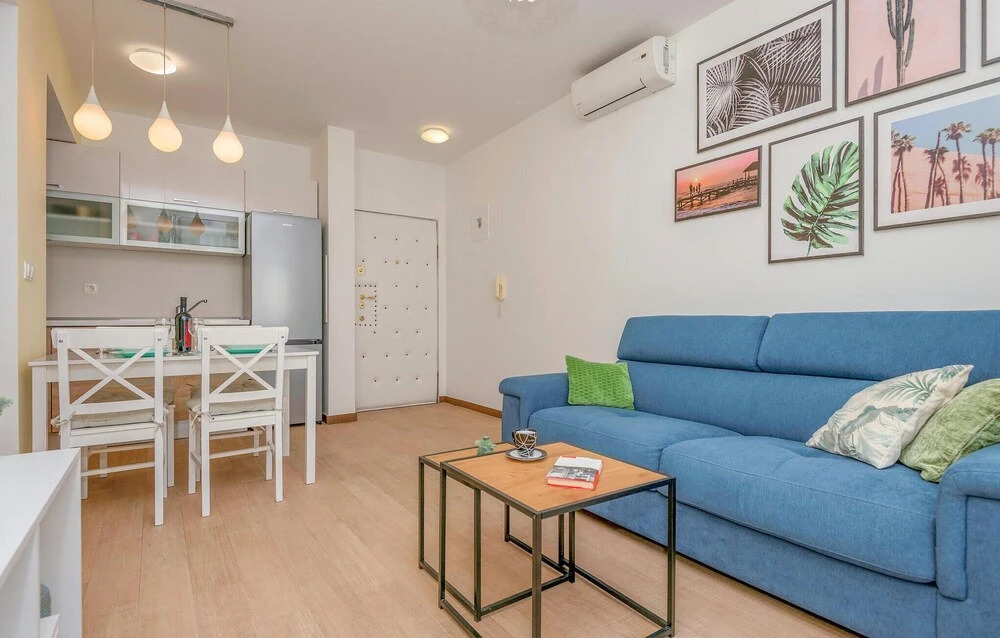 Nice Apartment in Baska Voda With Wifi and 1 Bedrooms