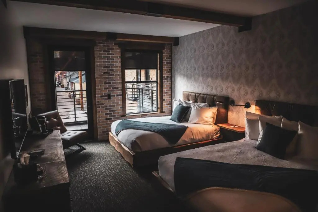 Hotel Crosby