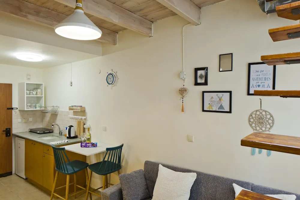 Stylish flat at Rothschild boulevard