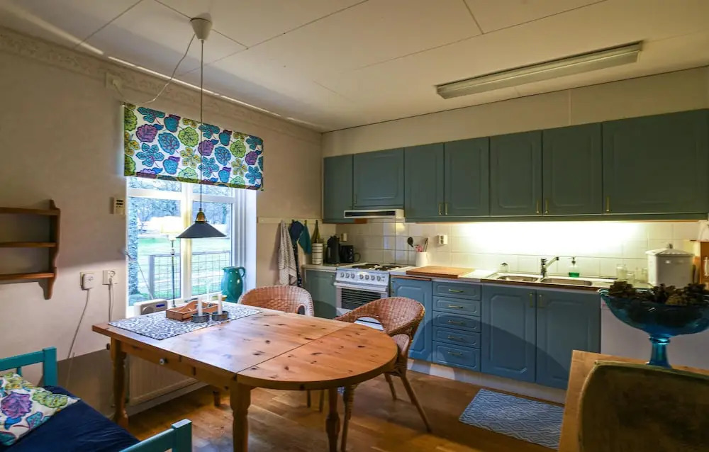 Stunning Home in Sjötorp With 3 Bedrooms and Wifi