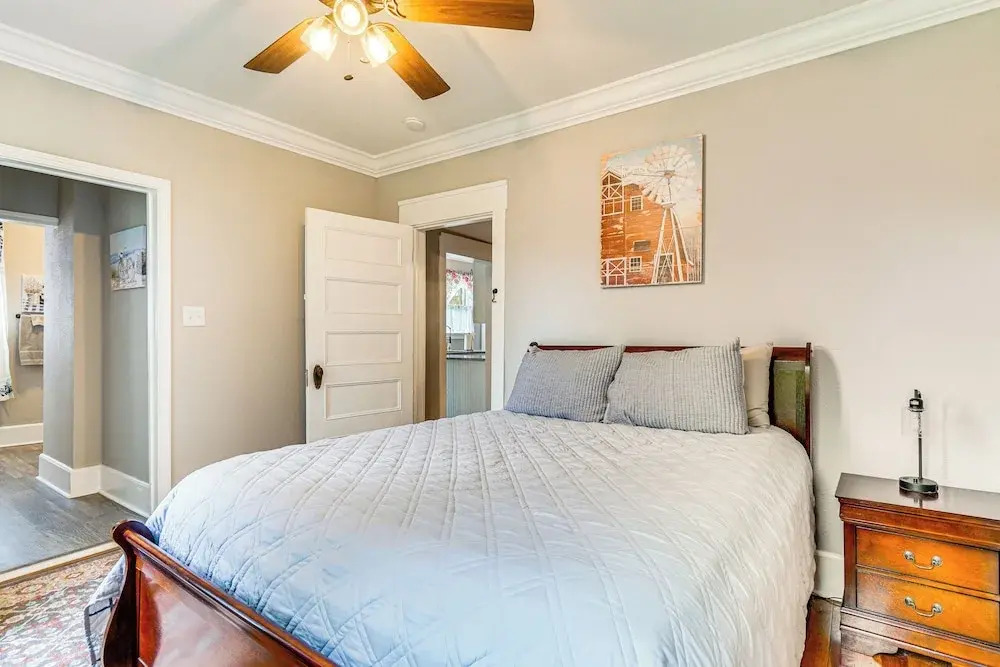 Spacious Athens Home ~ 1 Mi to Downtown!