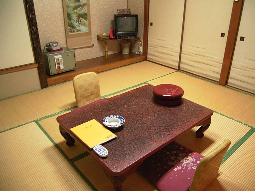 Toushijima Onsen Suzunami