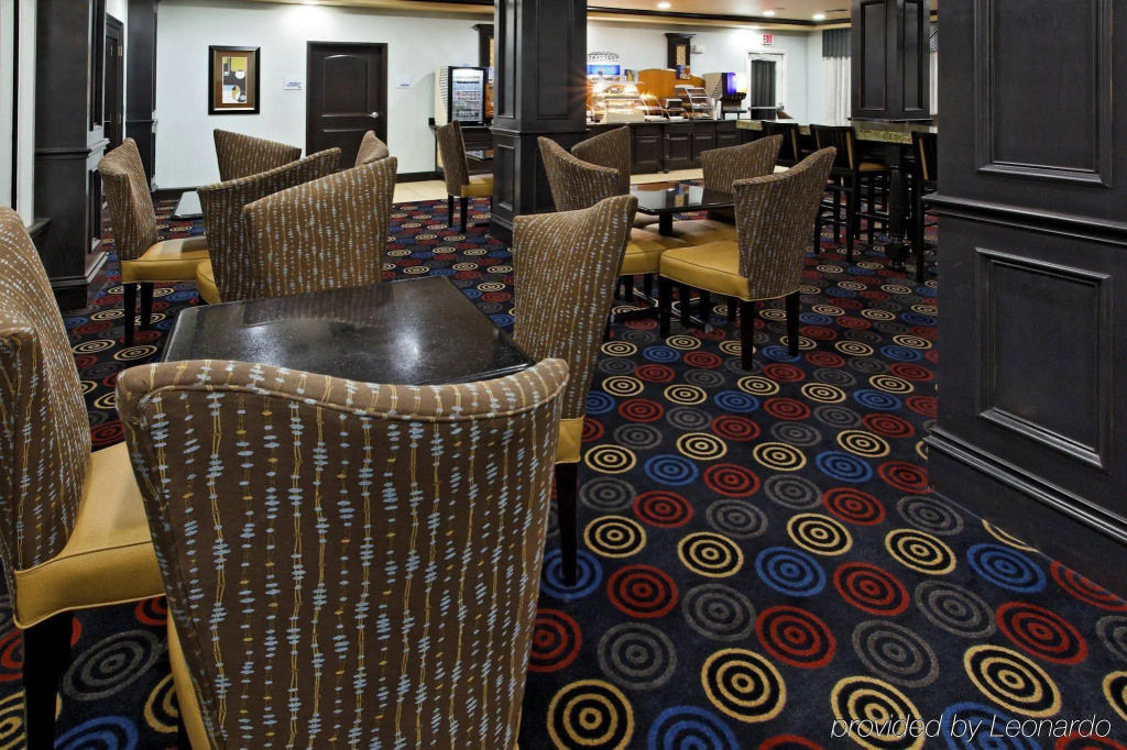 Holiday Inn Express Glen Rose by IHG