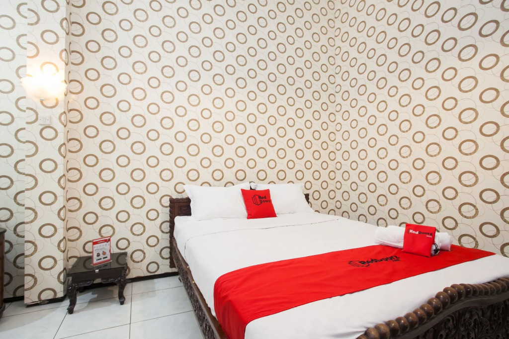 RedDoorz near Brawijaya University