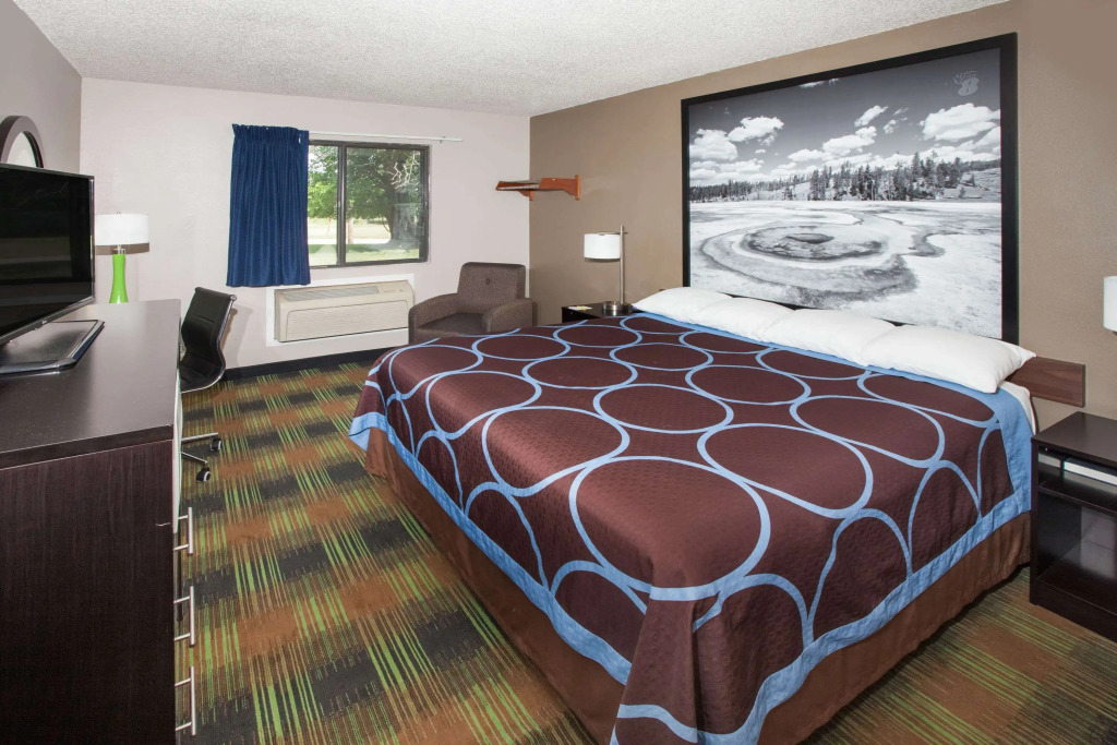 Super 8 by Wyndham Keokuk
