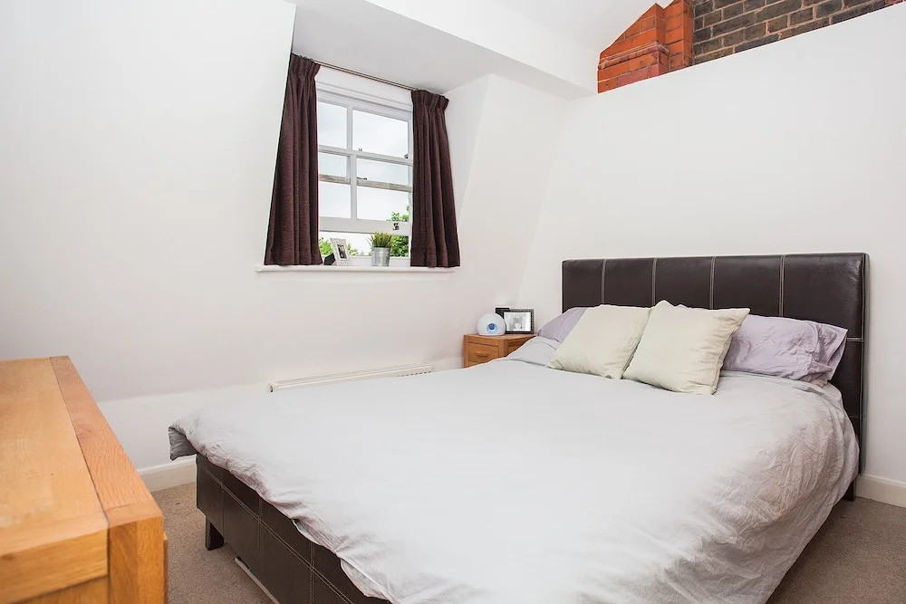 2 Bedroom Apartment in Bermondsey With Gated Parking