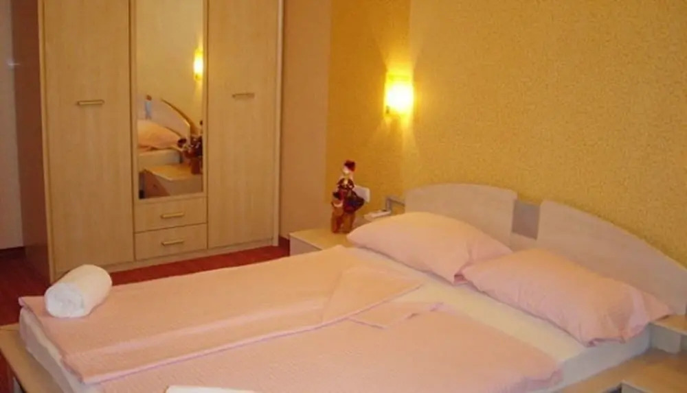 Aquarelle Hotel