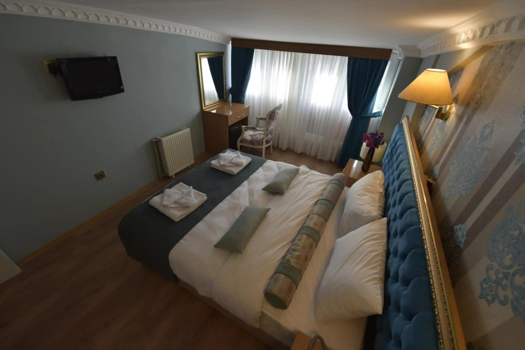 Golden Palace Hotel