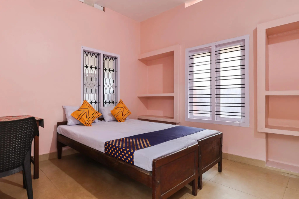JEENA MOTEL