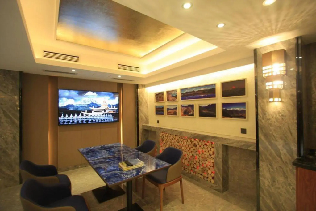 Shangri-La Impression Tianxuan Hotel (Shangri-La Napahai Branch)