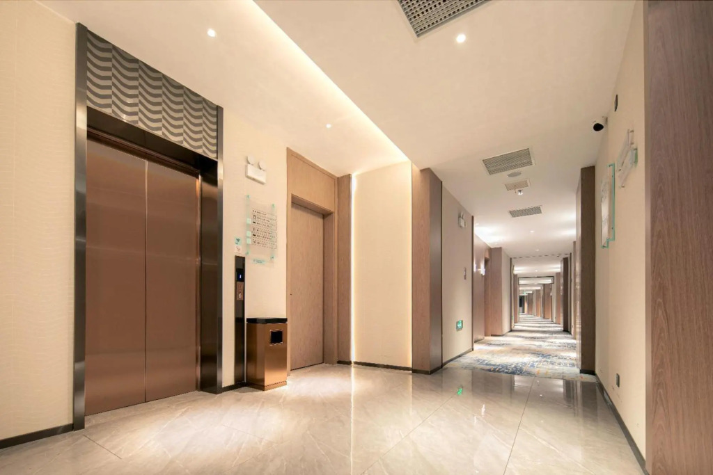 Echarm Hotel (Jingzhou Honghu Long Street)