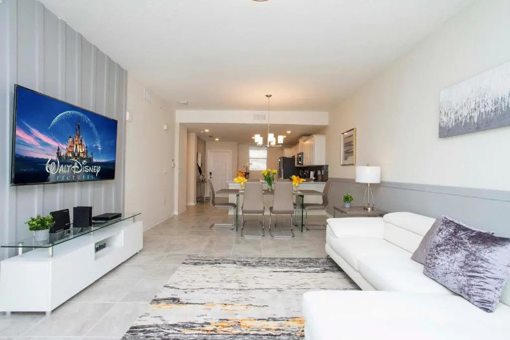 Luxurious 2 Bd Close to Disney @ Storey Lake 204P