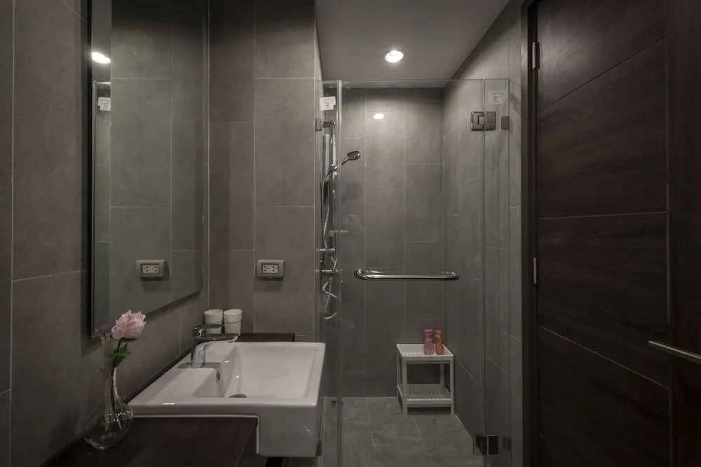 Community Apartment - bkce37