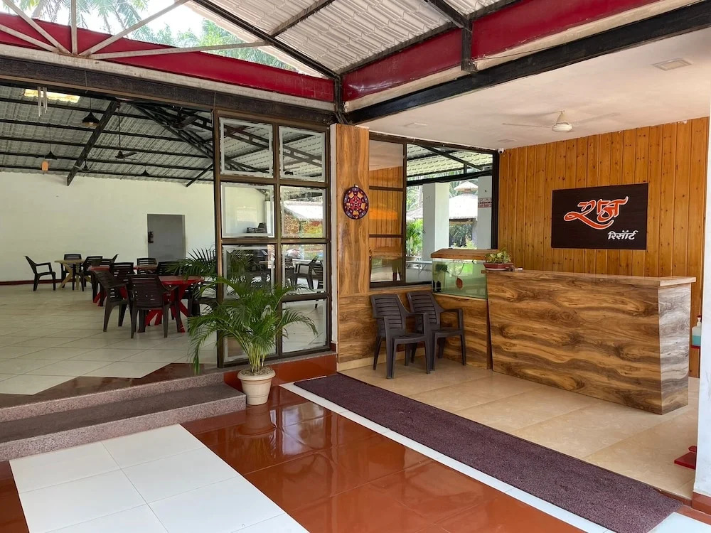 Raj Resort