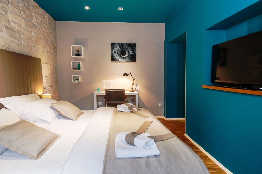 Riva Luxury Rooms
