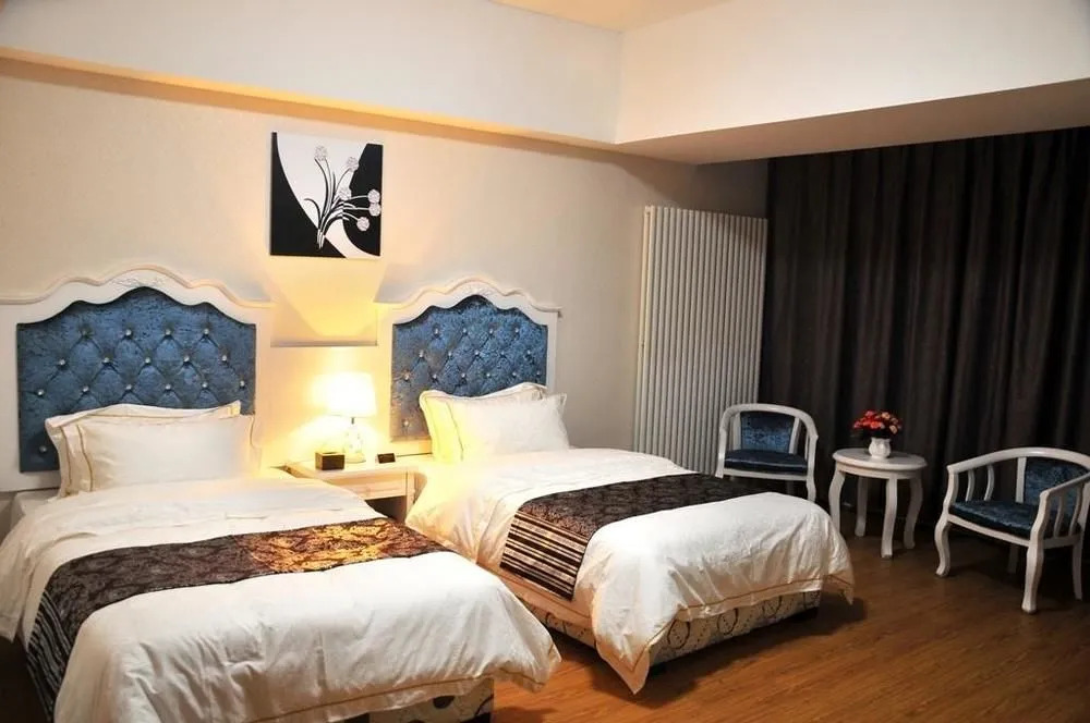 Cocoa Hotel (Zhengzhou Erqi Wanda City Second People's Hospital Metro Station)