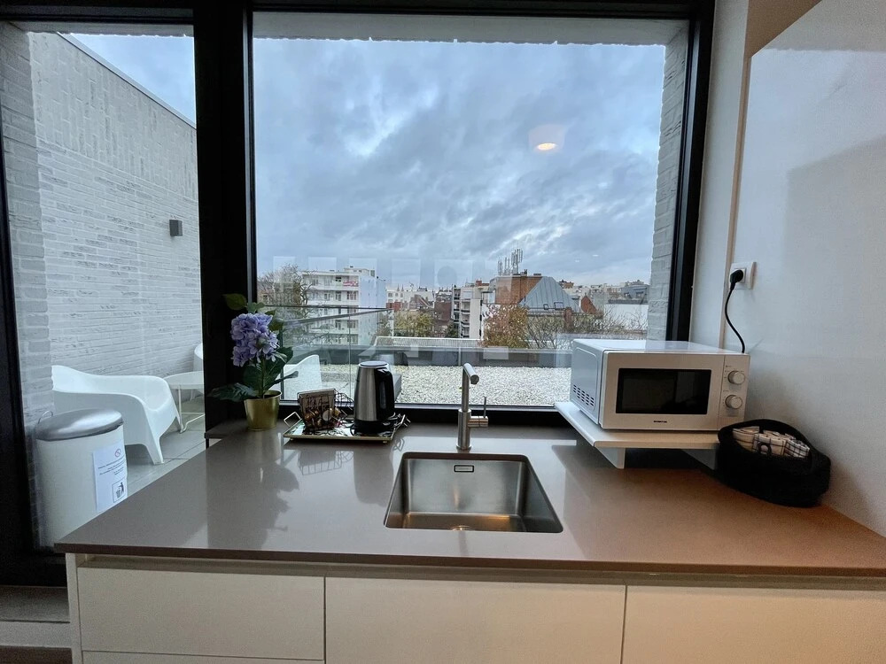 OneLuxStay near Diamond District