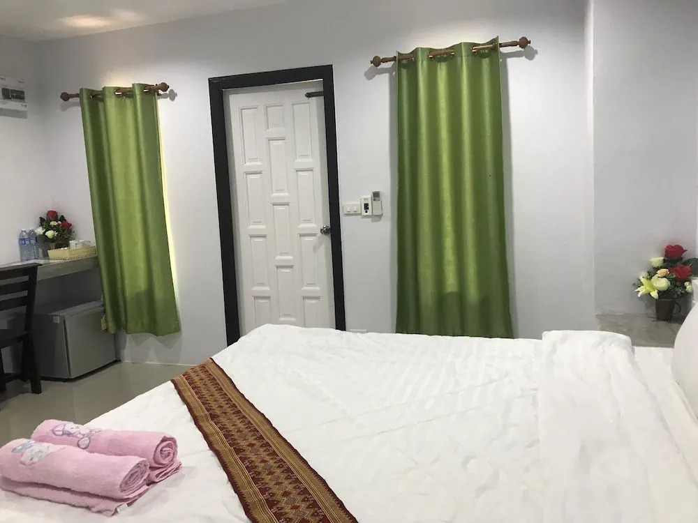 Kanyaphat Gardenview Resort