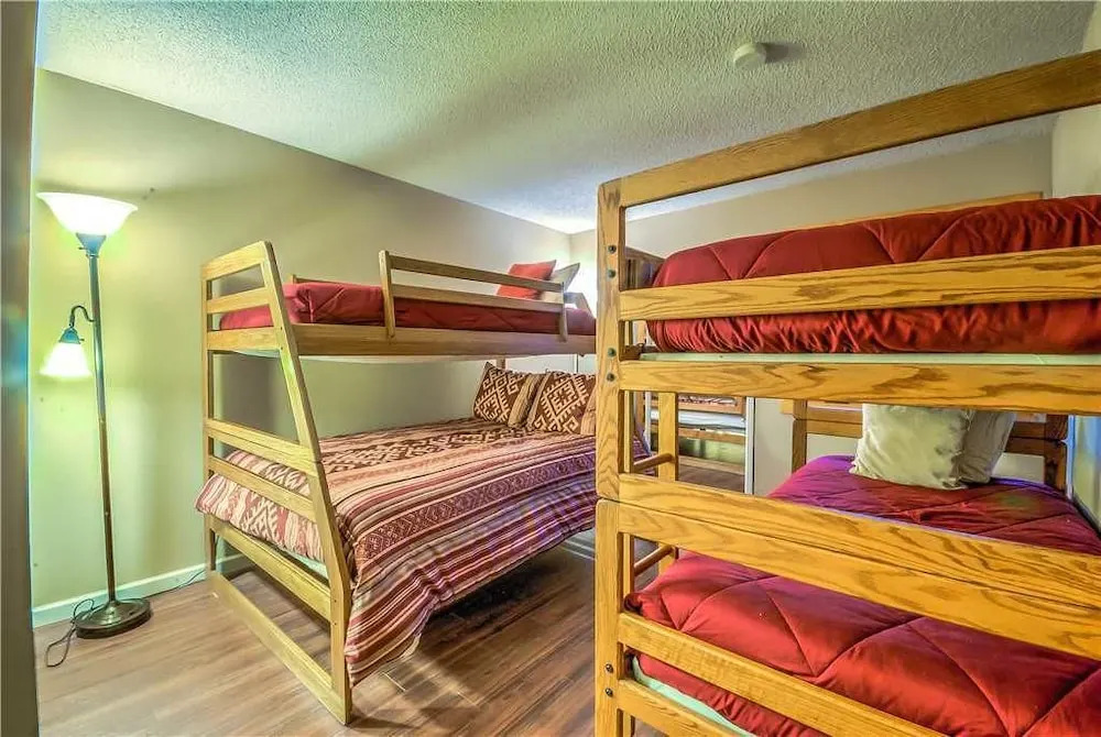 Ski Inn 312