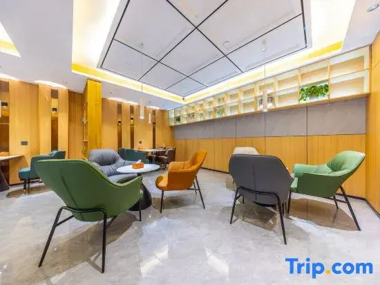 Taoyuan Crystal Hotel (Shambhala Cultural Square Branch