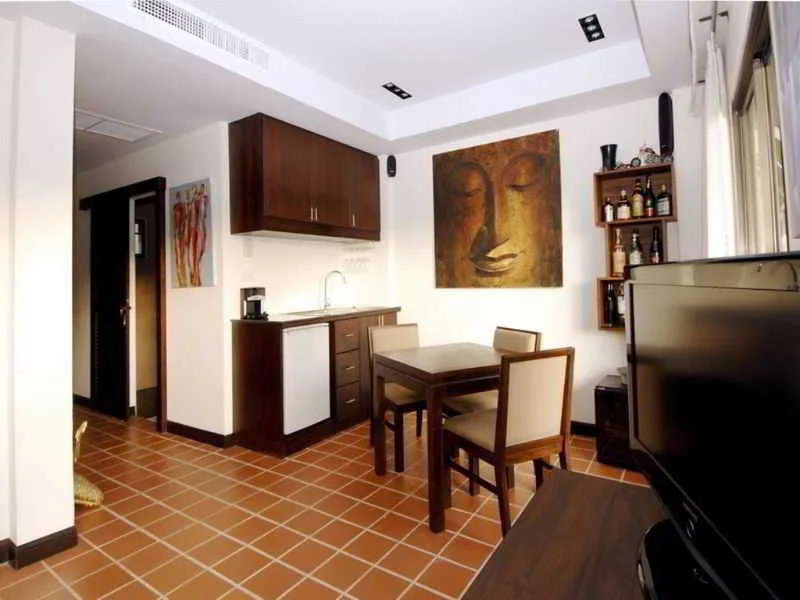 Surin Gate Hotel