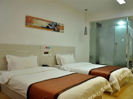 Home Inn Huayi (Linyi Lanling Yucai Road)