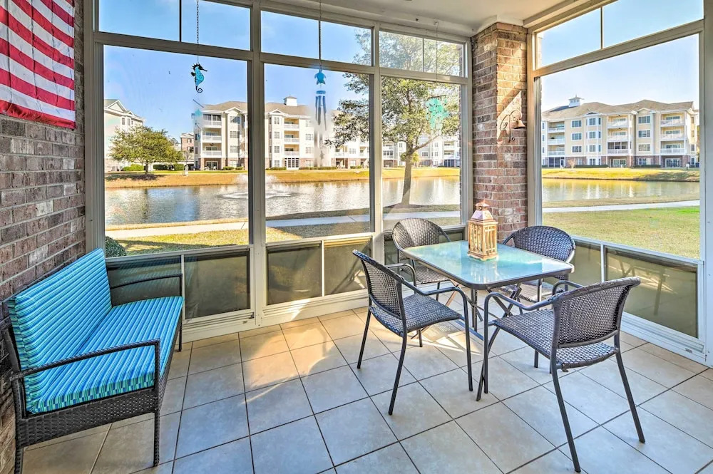 Screened Porch + Golf On-site: Myrtle Beach Condo