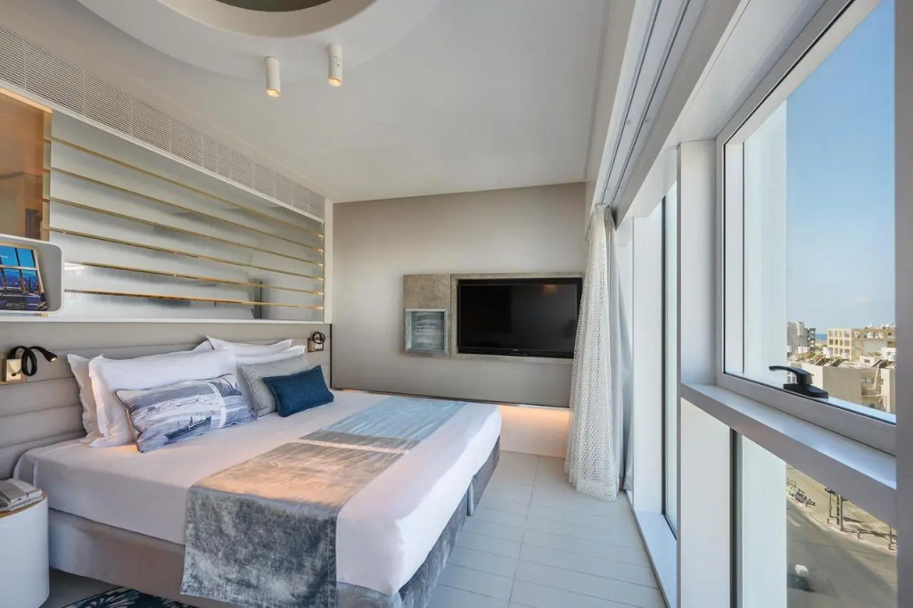 Port Tower by Isrotel Design